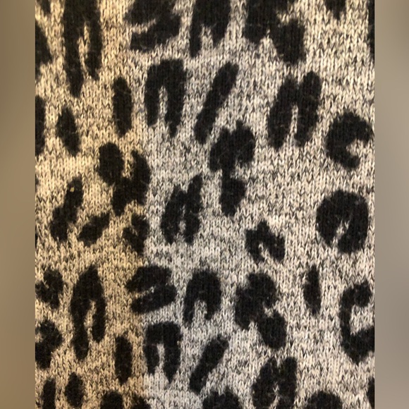 Sweatshirt - Picture 3 of 3